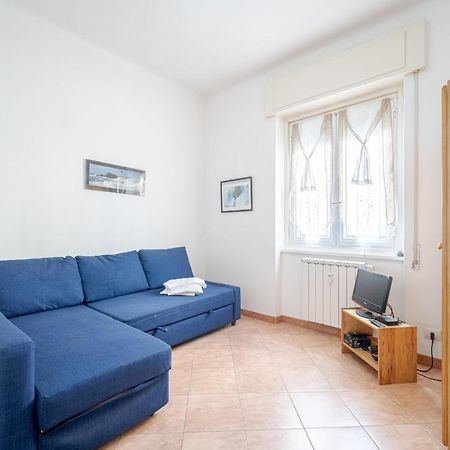 Borgoratti Comfortable Apartment Genoa Bagian luar foto